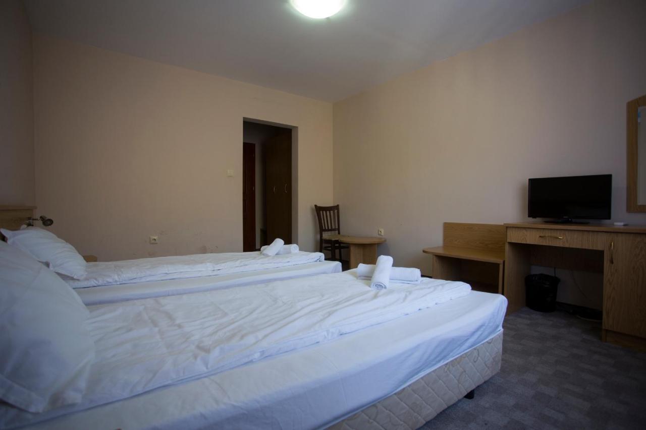 Family Prim Hotel Sandanski Extérieur photo