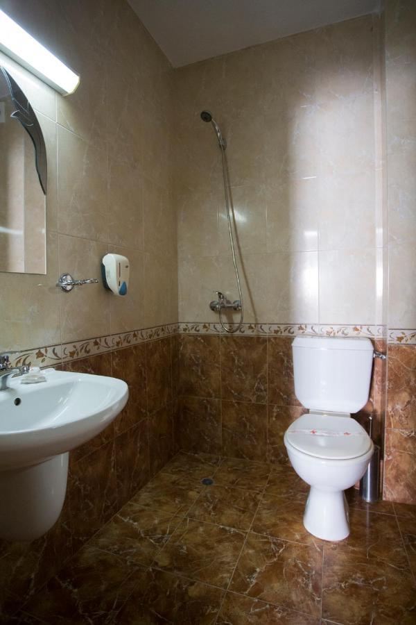 Family Prim Hotel Sandanski Extérieur photo