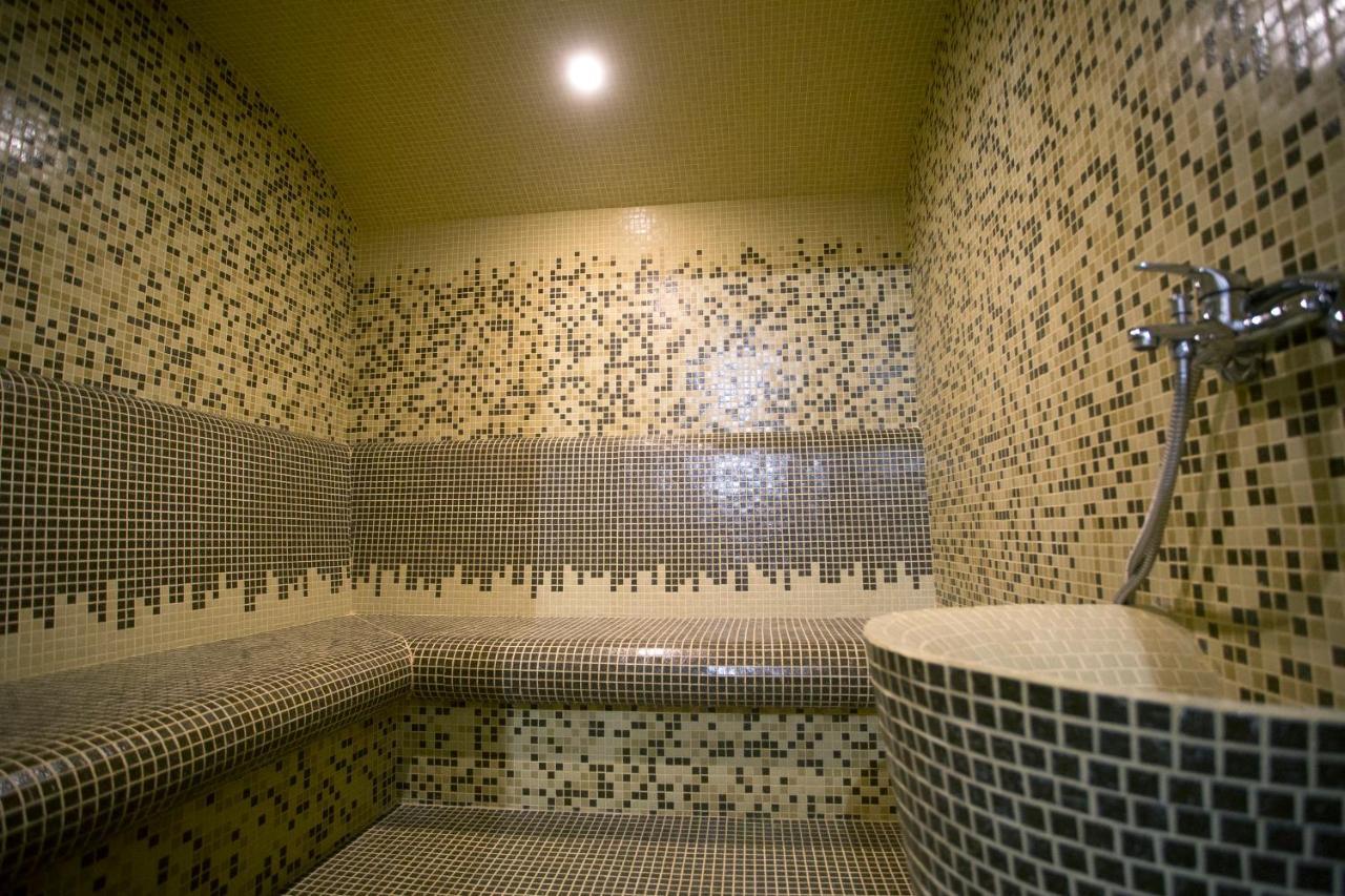 Family Prim Hotel Sandanski Extérieur photo