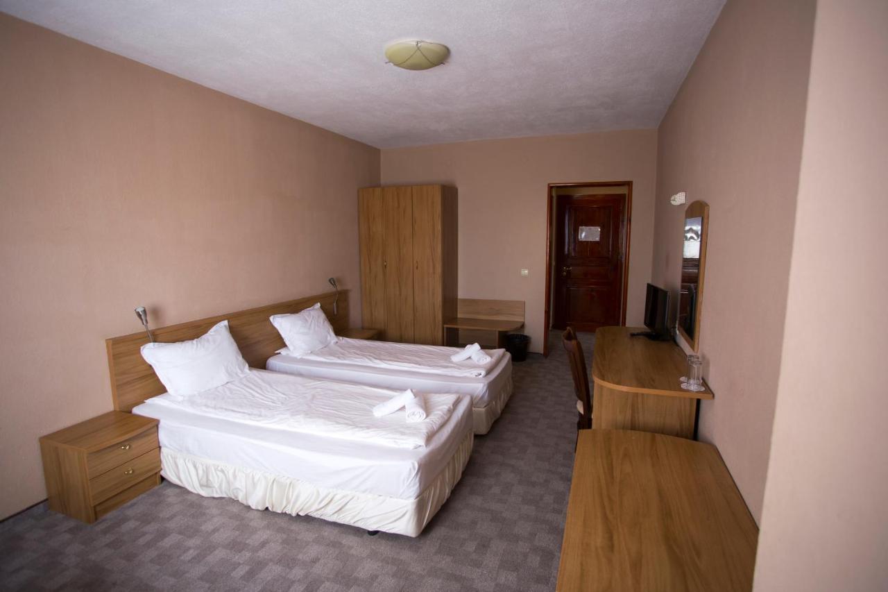 Family Prim Hotel Sandanski Extérieur photo