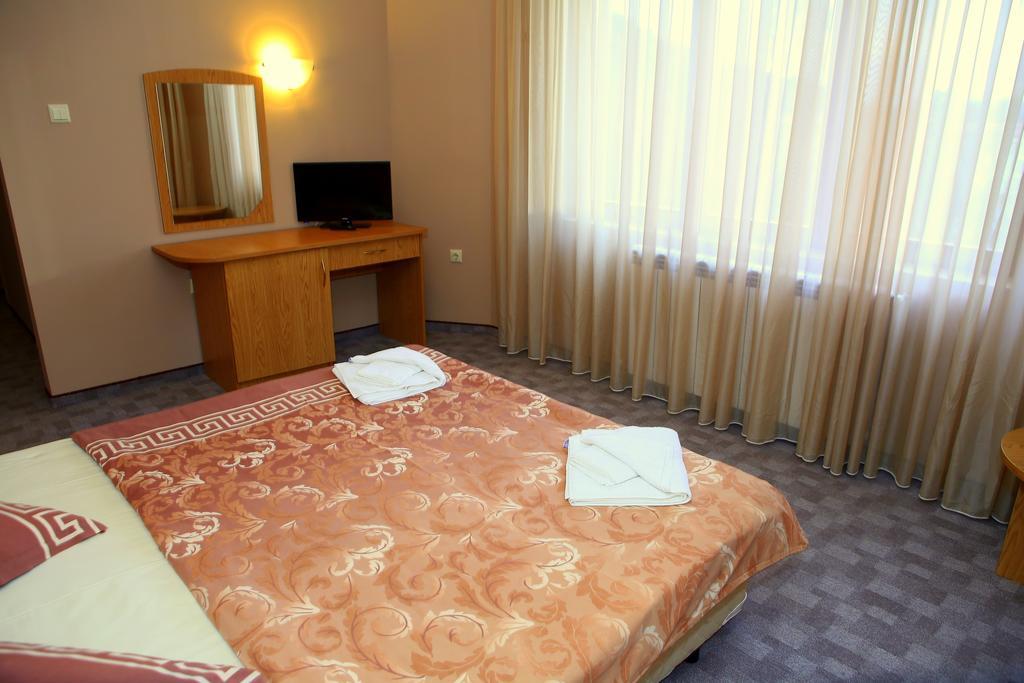 Family Prim Hotel Sandanski Extérieur photo